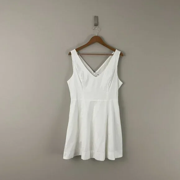 Reformation White Sleeveless V Neck Fit & Flare Mini Dress Size 12 - Picture 1 of 7